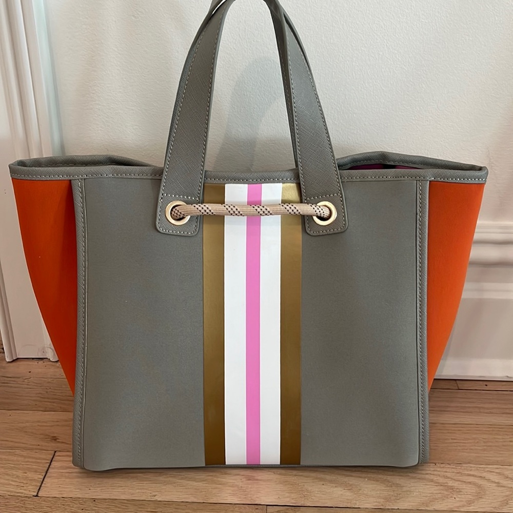 Absolutely brand new never been used neoprene tote bag